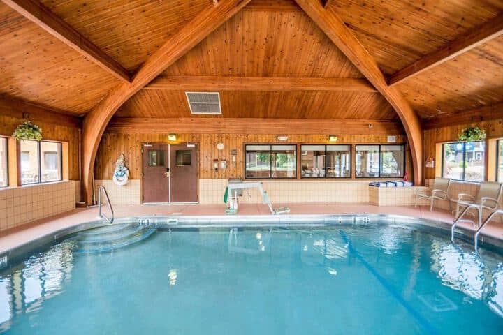 Pool 21 of 31