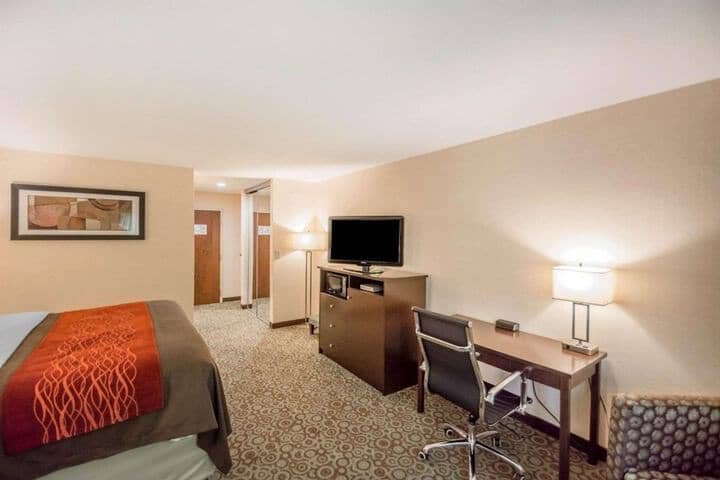 Room 17 of 31