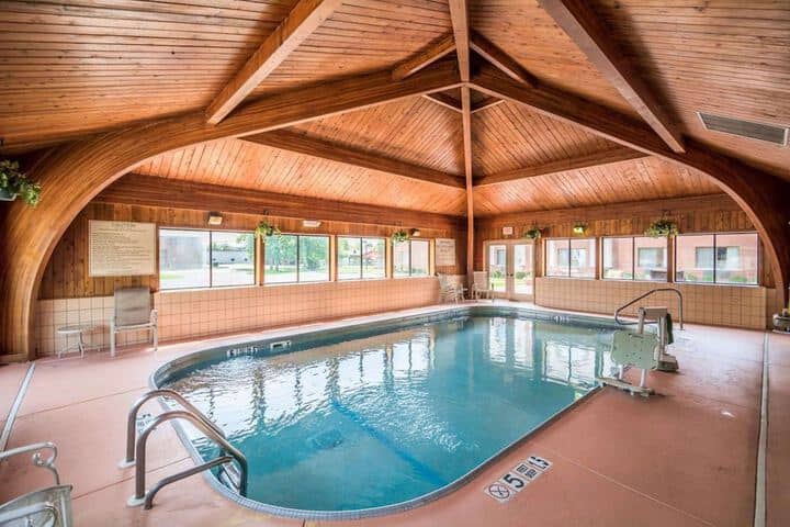 Pool 19 of 31